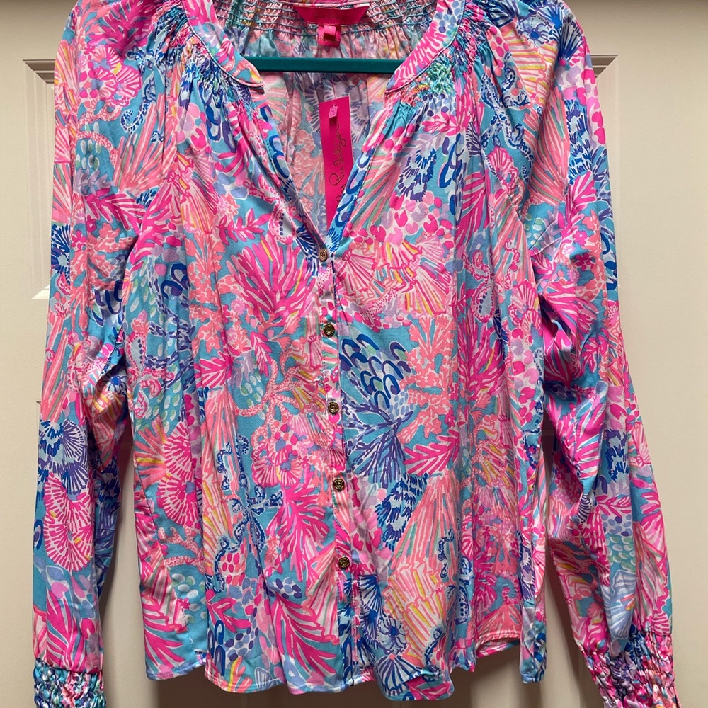 Lilly Pulitzer Nolena Top, Spendor in the Sand; size SMALL